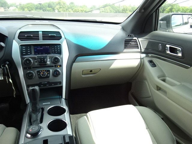 2013 Ford Explorer 4WD, available for sale in Newton, Massachusetts | Cars of Boston. Newton, Massachusetts 2013 Ford Explorer 4WD, available for sale in Newton, Massachusetts | Cars of Boston. Newton, Massachusetts
