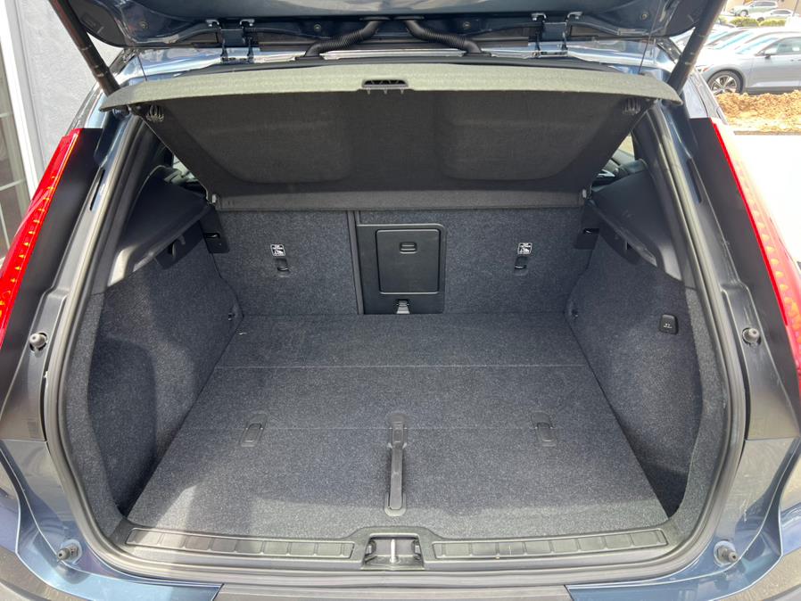 2022 Volvo XC40 Recharge Pure Electric P8 eAWD Twin Plus, available for sale in Daly City, California | Green Light Auto Wholesale. Daly City, California 2022 Volvo XC40 Recharge Pure Electric P8 eAWD Twin Plus, available for sale in Daly City, California | Green Light Auto Wholesale. Daly City, California