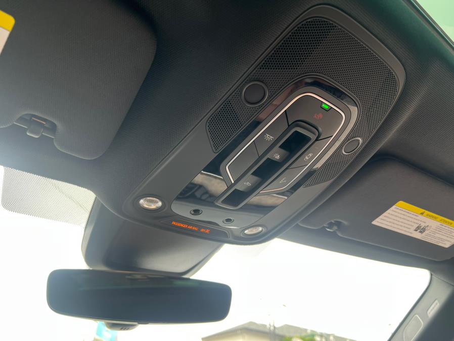 2022 Audi e-tron Premium Plus quattro, available for sale in Daly City, California | Green Light Auto Wholesale. Daly City, California 2022 Audi e-tron Premium Plus quattro, available for sale in Daly City, California | Green Light Auto Wholesale. Daly City, California