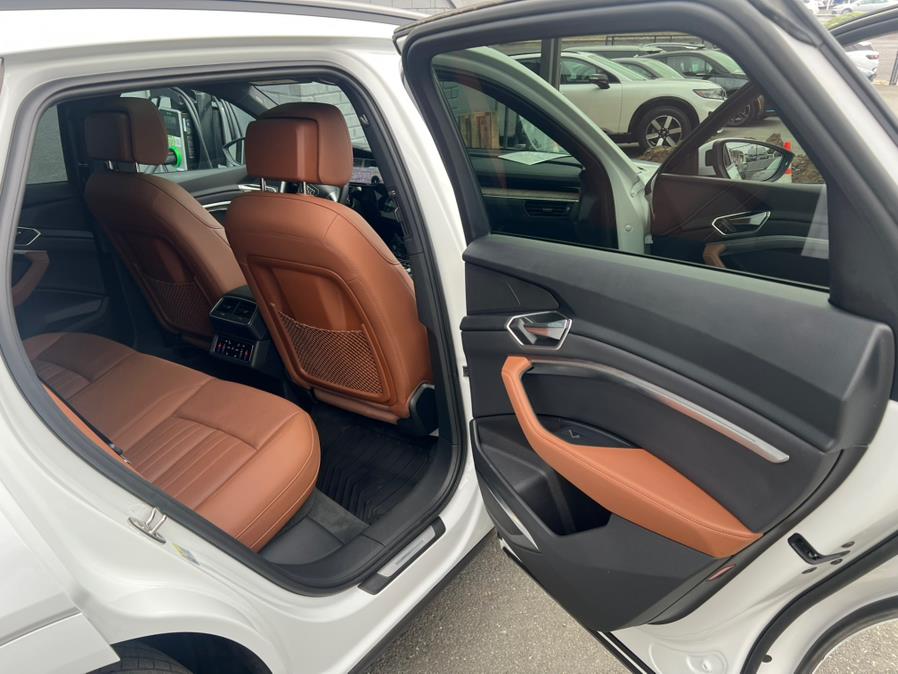 2022 Audi e-tron Premium Plus quattro, available for sale in Daly City, California | Green Light Auto Wholesale. Daly City, California 2022 Audi e-tron Premium Plus quattro, available for sale in Daly City, California | Green Light Auto Wholesale. Daly City, California