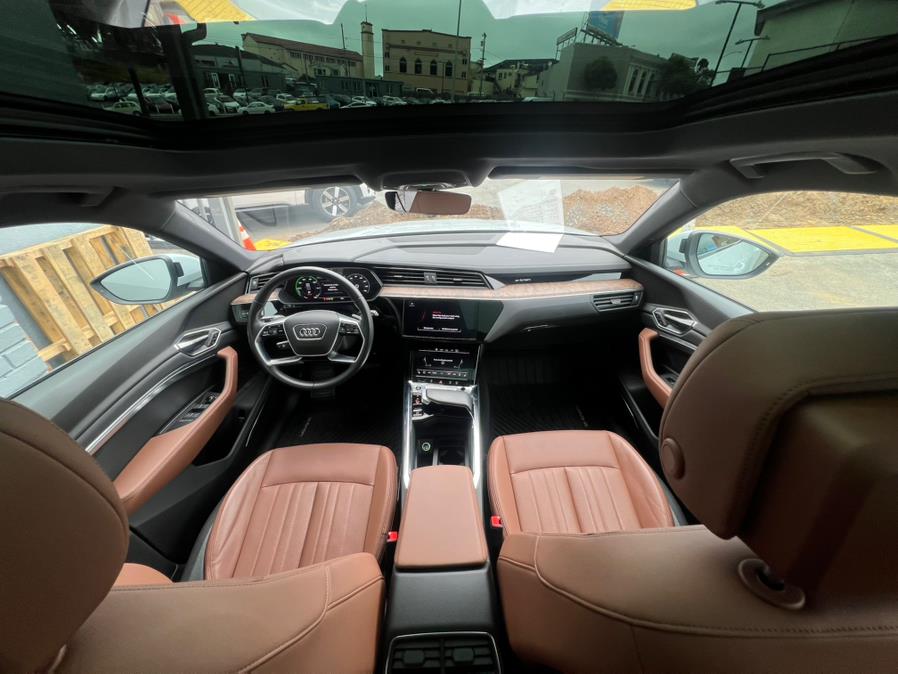 2022 Audi e-tron Premium Plus quattro, available for sale in Daly City, California | Green Light Auto Wholesale. Daly City, California 2022 Audi e-tron Premium Plus quattro, available for sale in Daly City, California | Green Light Auto Wholesale. Daly City, California