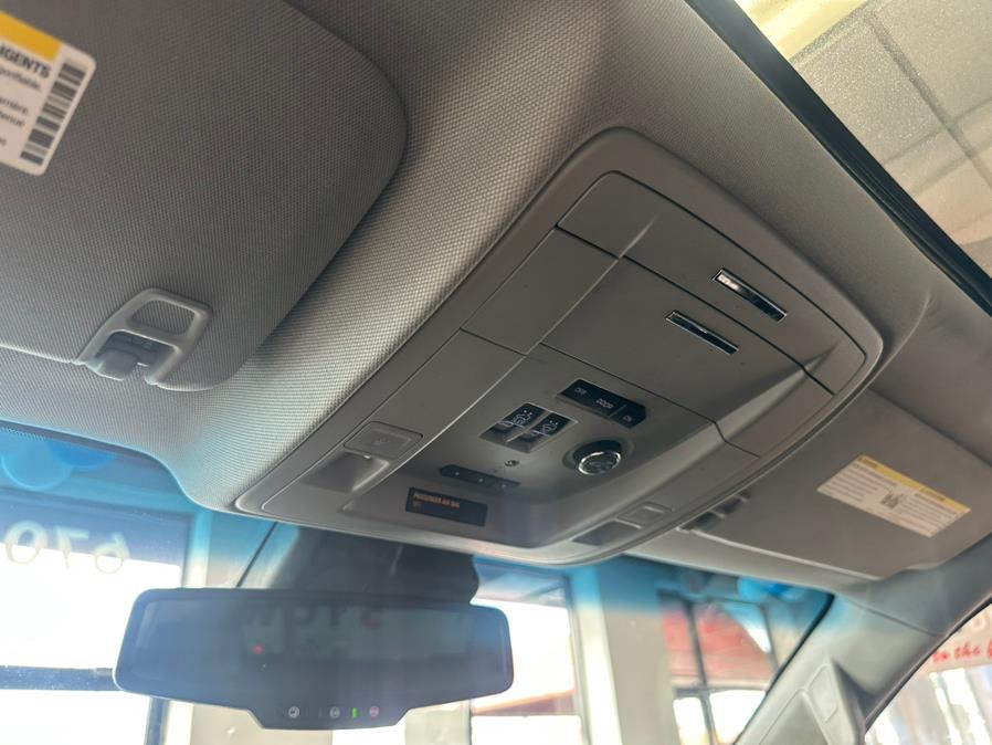 2018 Chevrolet Tahoe 4WD 4dr LT, available for sale in Inwood, New York | 5 Towns Drive. Inwood, New York 2018 Chevrolet Tahoe 4WD 4dr LT, available for sale in Inwood, New York | 5 Towns Drive. Inwood, New York