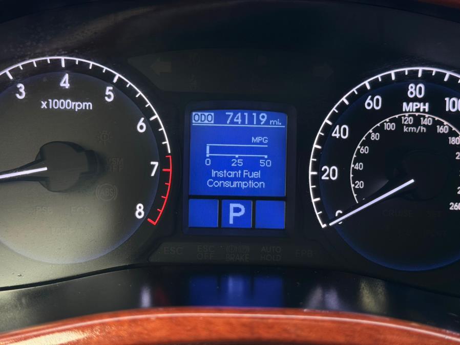 2014 Hyundai Genesis 4dr Sdn V6 3.8L, available for sale in Hillside, New Jersey | Champion Auto Hillside. Hillside, New Jersey 2014 Hyundai Genesis 4dr Sdn V6 3.8L, available for sale in Hillside, New Jersey | Champion Auto Hillside. Hillside, New Jersey
