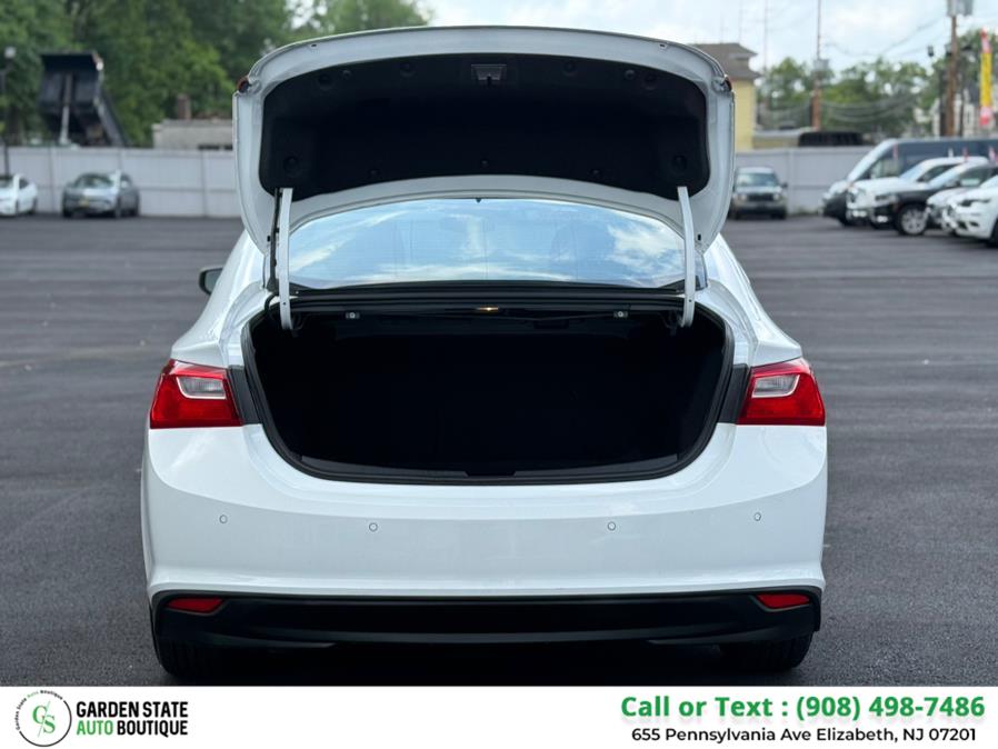 2022 Chevrolet Malibu 4dr Sdn LS w/1FL, available for sale in Elizabeth, New Jersey | Garden State Auto Boutique. Elizabeth, New Jersey 2022 Chevrolet Malibu 4dr Sdn LS w/1FL, available for sale in Elizabeth, New Jersey | Garden State Auto Boutique. Elizabeth, New Jersey