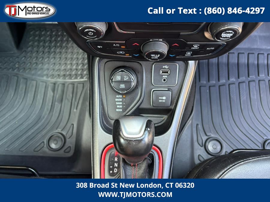2018 Jeep Compass Trailhawk 4x4, available for sale in New London, Connecticut | TJ Motors LLC. New London, Connecticut 2018 Jeep Compass Trailhawk 4x4, available for sale in New London, Connecticut | TJ Motors LLC. New London, Connecticut