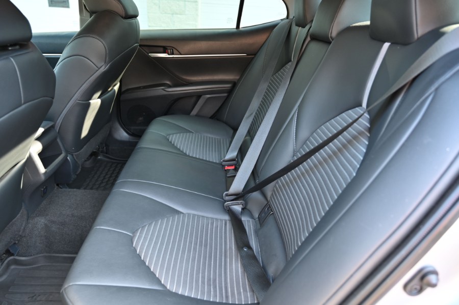 2023 Toyota Camry SE photo 13