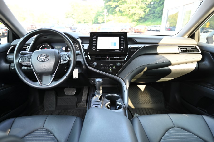 2023 Toyota Camry SE photo 10