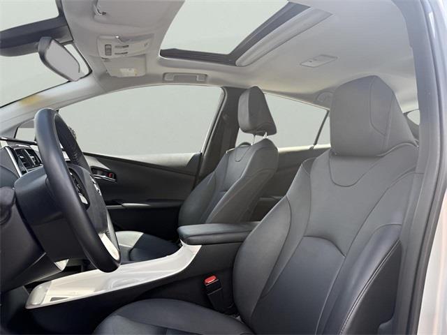 2016 Toyota Prius Four, available for sale in Stratford, Connecticut | Wiz Leasing Inc. Stratford, Connecticut 2016 Toyota Prius Four, available for sale in Stratford, Connecticut | Wiz Leasing Inc. Stratford, Connecticut