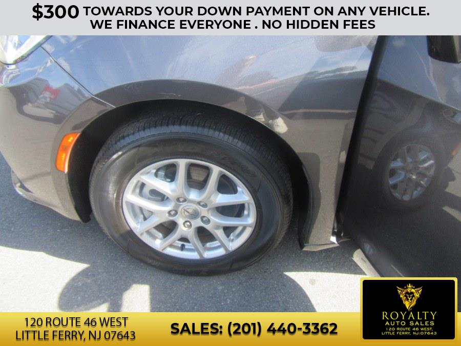 2021 Chrysler Pacifica Touring L FWD, available for sale in Little Ferry, New Jersey | Royalty Auto Sales. Little Ferry, New Jersey 2021 Chrysler Pacifica Touring L FWD, available for sale in Little Ferry, New Jersey | Royalty Auto Sales. Little Ferry, New Jersey