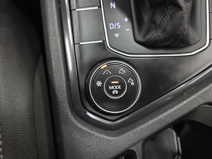 2019 Volkswagen Tiguan 2.0T SEL 4MOTION, available for sale in West Haven, Connecticut | Auto Fair Inc.. West Haven, Connecticut 2019 Volkswagen Tiguan 2.0T SEL 4MOTION, available for sale in West Haven, Connecticut | Auto Fair Inc.. West Haven, Connecticut
