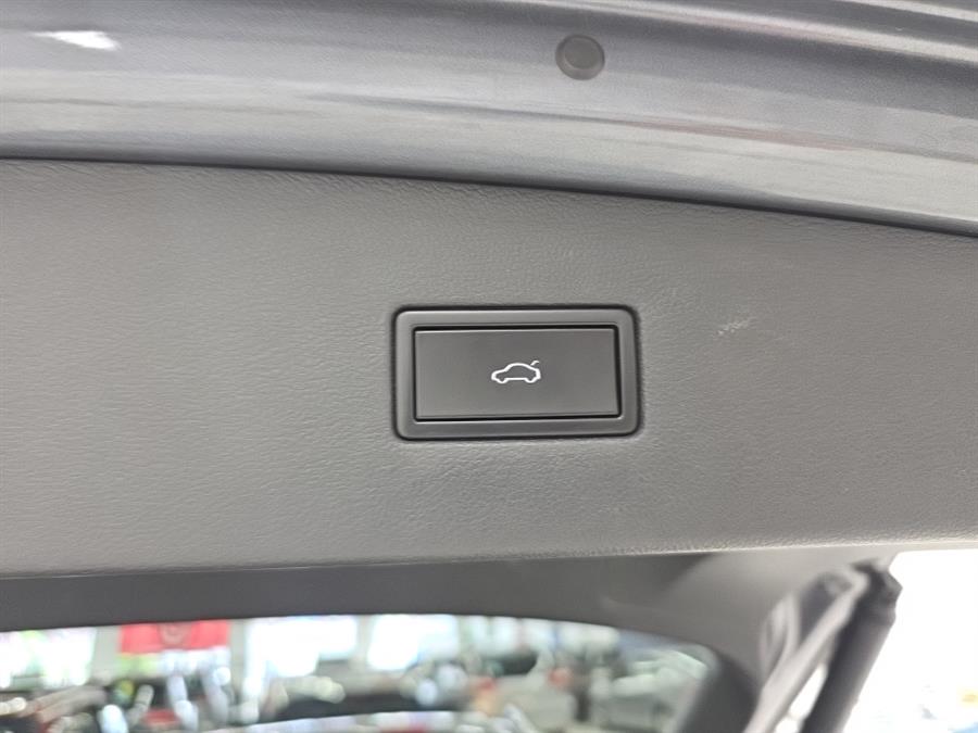 2019 Volkswagen Tiguan 2.0T SEL 4MOTION, available for sale in West Haven, Connecticut | Auto Fair Inc.. West Haven, Connecticut 2019 Volkswagen Tiguan 2.0T SEL 4MOTION, available for sale in West Haven, Connecticut | Auto Fair Inc.. West Haven, Connecticut