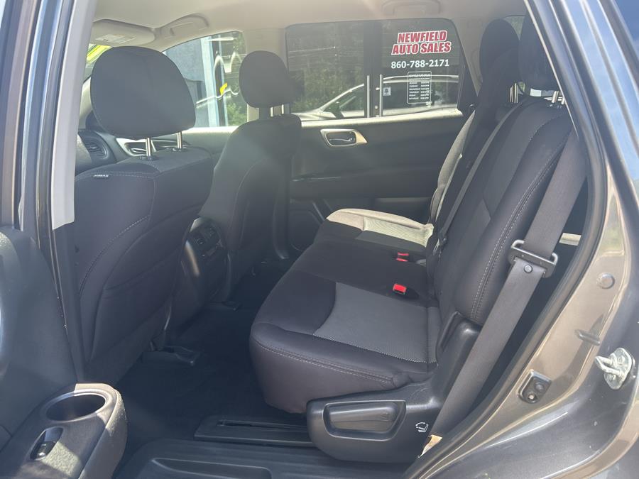 2017 Nissan Pathfinder 4x4 Platinum, available for sale in Middletown, Connecticut | Newfield Auto Sales. Middletown, Connecticut 2017 Nissan Pathfinder 4x4 Platinum, available for sale in Middletown, Connecticut | Newfield Auto Sales. Middletown, Connecticut