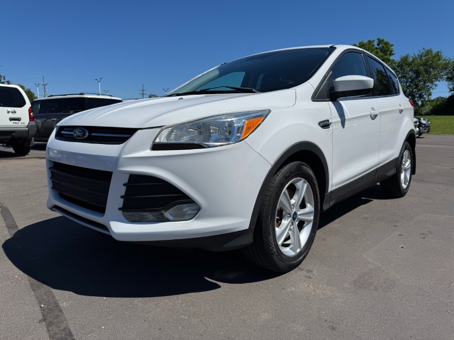 2015 Ford Escape 4WD 4dr SE, available for sale in Ortonville, Michigan | Marsh Auto Sales LLC. Ortonville, Michigan