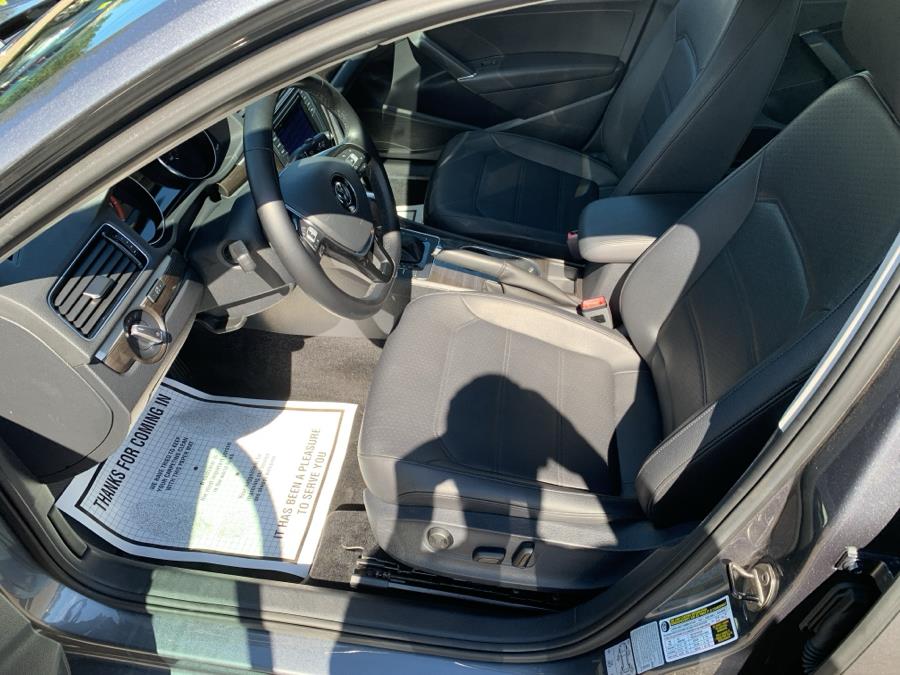 2016 Volkswagen Passat 4dr Sdn 1.8T Auto SE w/Technology PZEV, available for sale in Springfield, Massachusetts | Absolute Motors Inc. Springfield, Massachusetts 2016 Volkswagen Passat 4dr Sdn 1.8T Auto SE w/Technology PZEV, available for sale in Springfield, Massachusetts | Absolute Motors Inc. Springfield, Massachusetts