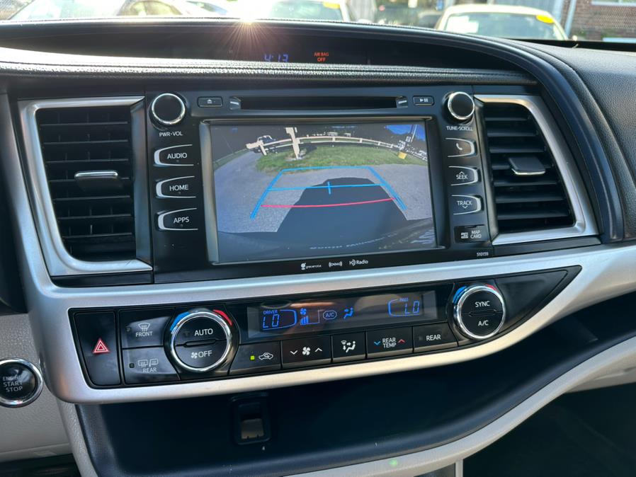 2016 Toyota Highlander AWD 4dr V6 XLE (Natl), available for sale in South Windsor, Connecticut | Mike And Tony Auto Sales, Inc. South Windsor, Connecticut 2016 Toyota Highlander AWD 4dr V6 XLE (Natl), available for sale in South Windsor, Connecticut | Mike And Tony Auto Sales, Inc. South Windsor, Connecticut