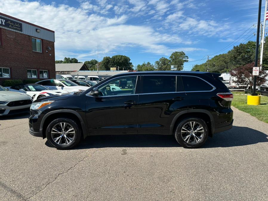 2016 Toyota Highlander AWD 4dr V6 XLE (Natl), available for sale in South Windsor, Connecticut | Mike And Tony Auto Sales, Inc. South Windsor, Connecticut 2016 Toyota Highlander AWD 4dr V6 XLE (Natl), available for sale in South Windsor, Connecticut | Mike And Tony Auto Sales, Inc. South Windsor, Connecticut