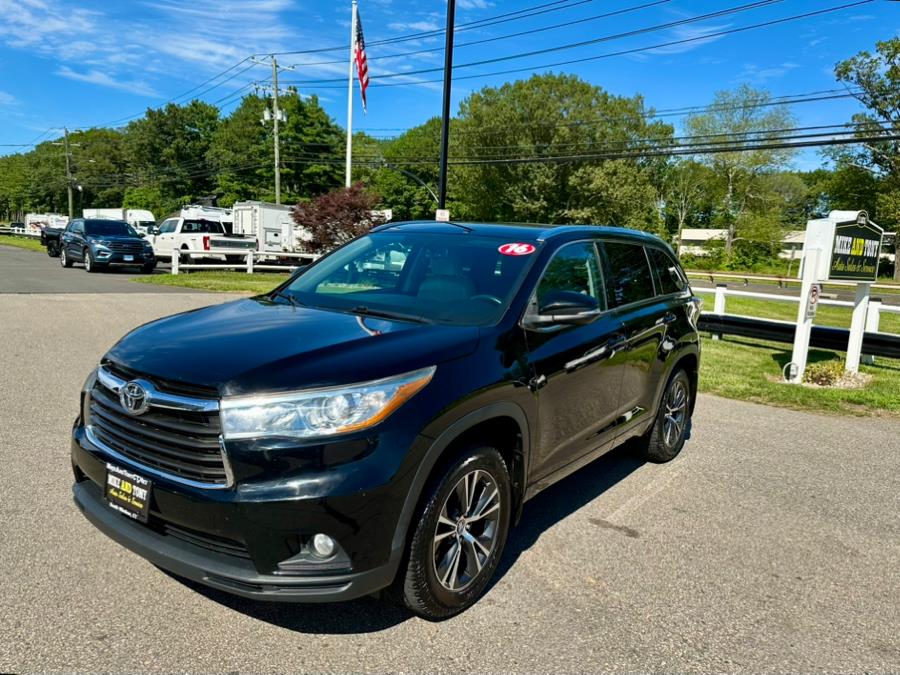 2016 Toyota Highlander AWD 4dr V6 XLE (Natl), available for sale in South Windsor, Connecticut | Mike And Tony Auto Sales, Inc. South Windsor, Connecticut 2016 Toyota Highlander AWD 4dr V6 XLE (Natl), available for sale in South Windsor, Connecticut | Mike And Tony Auto Sales, Inc. South Windsor, Connecticut