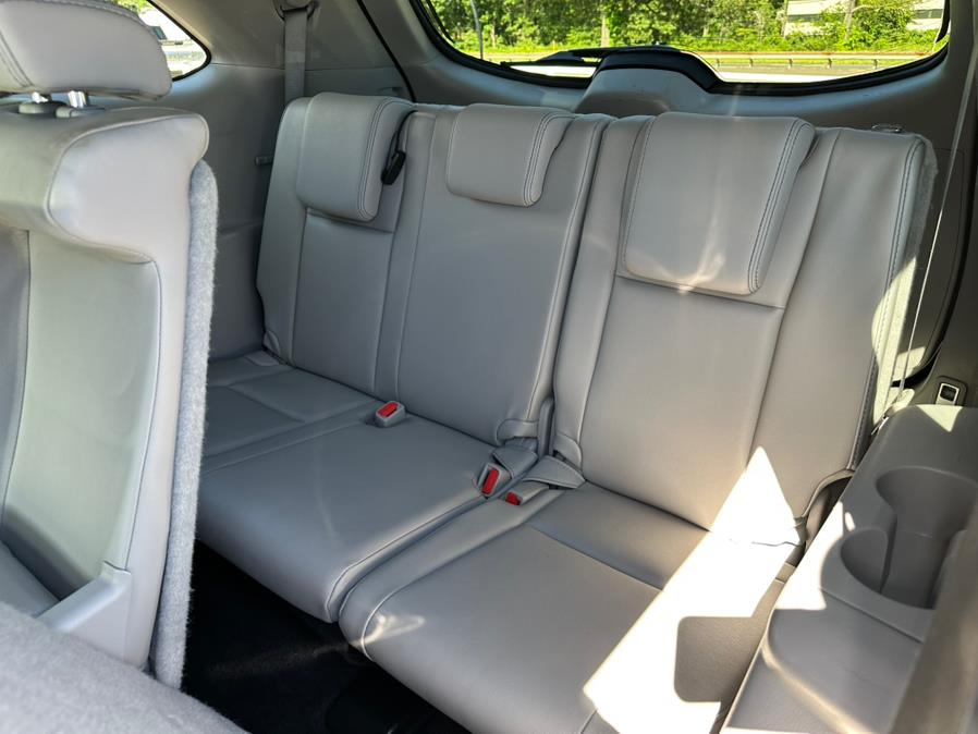 2016 Toyota Highlander AWD 4dr V6 XLE (Natl), available for sale in South Windsor, Connecticut | Mike And Tony Auto Sales, Inc. South Windsor, Connecticut 2016 Toyota Highlander AWD 4dr V6 XLE (Natl), available for sale in South Windsor, Connecticut | Mike And Tony Auto Sales, Inc. South Windsor, Connecticut