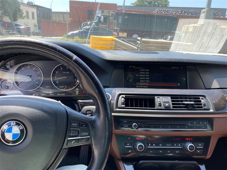 2013 BMW 5 Series 4dr Sdn 535i xDrive AWD, available for sale in Brooklyn, New York | Brooklyn Auto Mall LLC. Brooklyn, New York 2013 BMW 5 Series 4dr Sdn 535i xDrive AWD, available for sale in Brooklyn, New York | Brooklyn Auto Mall LLC. Brooklyn, New York