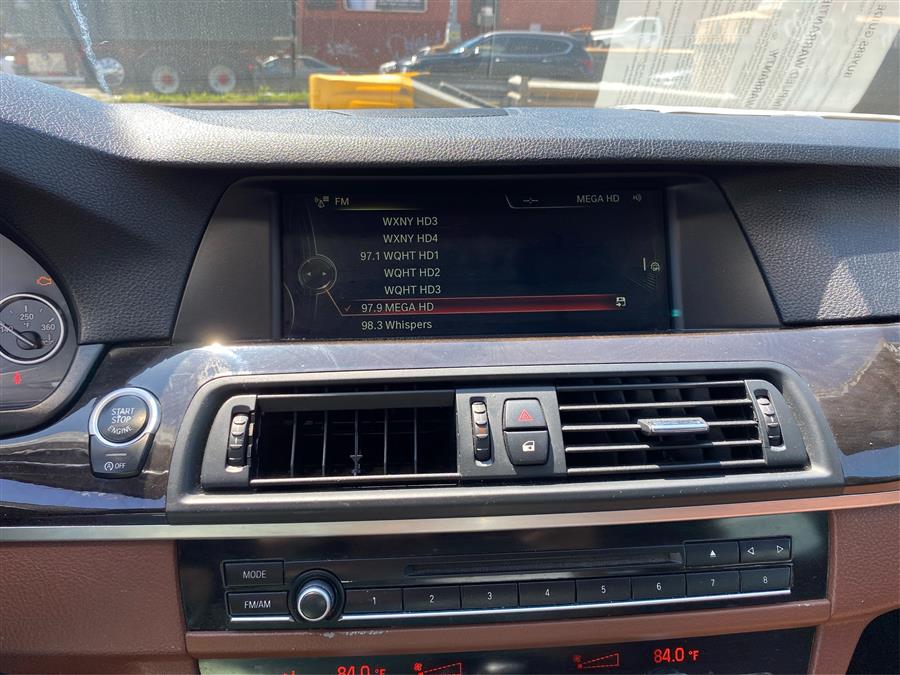 2013 BMW 5 Series 4dr Sdn 535i xDrive AWD, available for sale in Brooklyn, New York | Brooklyn Auto Mall LLC. Brooklyn, New York 2013 BMW 5 Series 4dr Sdn 535i xDrive AWD, available for sale in Brooklyn, New York | Brooklyn Auto Mall LLC. Brooklyn, New York