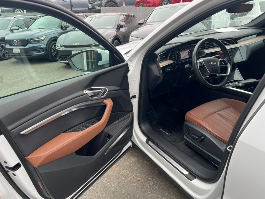 2022 Audi e-tron Premium Plus quattro, available for sale in Daly City, California | Green Light Auto Wholesale. Daly City, California 2022 Audi e-tron Premium Plus quattro, available for sale in Daly City, California | Green Light Auto Wholesale. Daly City, California