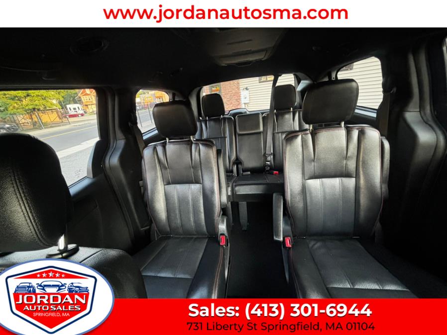 2014 Dodge Grand Caravan 4dr Wgn R/T, available for sale in Springfield, Massachusetts | Jordan Auto Sales. Springfield, Massachusetts 2014 Dodge Grand Caravan 4dr Wgn R/T, available for sale in Springfield, Massachusetts | Jordan Auto Sales. Springfield, Massachusetts