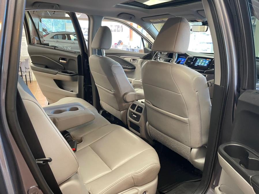 2021 Honda Pilot EX-L AWD, available for sale in Suffern, New York | Rockland Motor Sport. Suffern, New York 2021 Honda Pilot EX-L AWD, available for sale in Suffern, New York | Rockland Motor Sport. Suffern, New York