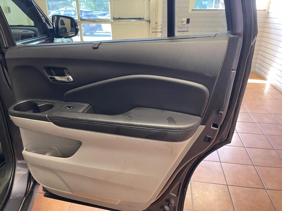 2021 Honda Pilot EX-L AWD, available for sale in Suffern, New York | Rockland Motor Sport. Suffern, New York 2021 Honda Pilot EX-L AWD, available for sale in Suffern, New York | Rockland Motor Sport. Suffern, New York