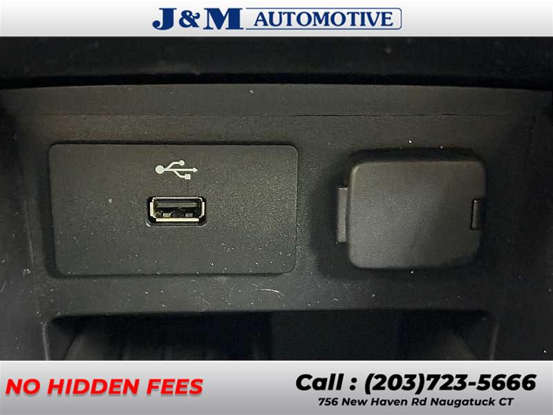 2019 Ford Explorer Base, available for sale in Naugatuck, Connecticut | J&M Automotive Sls&Svc LLC. Naugatuck, Connecticut 2019 Ford Explorer Base, available for sale in Naugatuck, Connecticut | J&M Automotive Sls&Svc LLC. Naugatuck, Connecticut