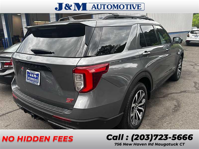 2021 Ford Explorer ST photo 3