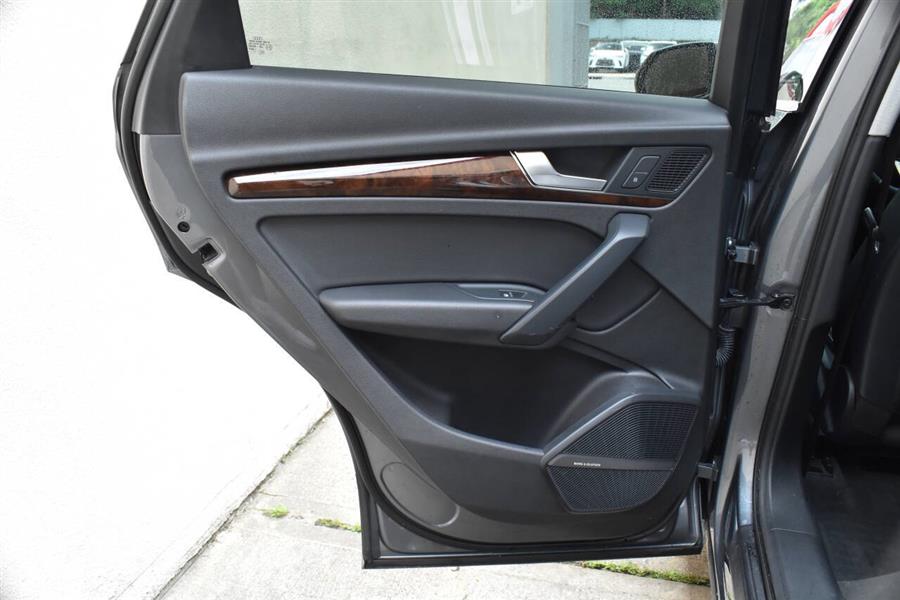 2018 Audi Q5 2.0T Premium Plus, available for sale in Great Neck, New York | Camy Cars. Great Neck, New York 2018 Audi Q5 2.0T Premium Plus, available for sale in Great Neck, New York | Camy Cars. Great Neck, New York