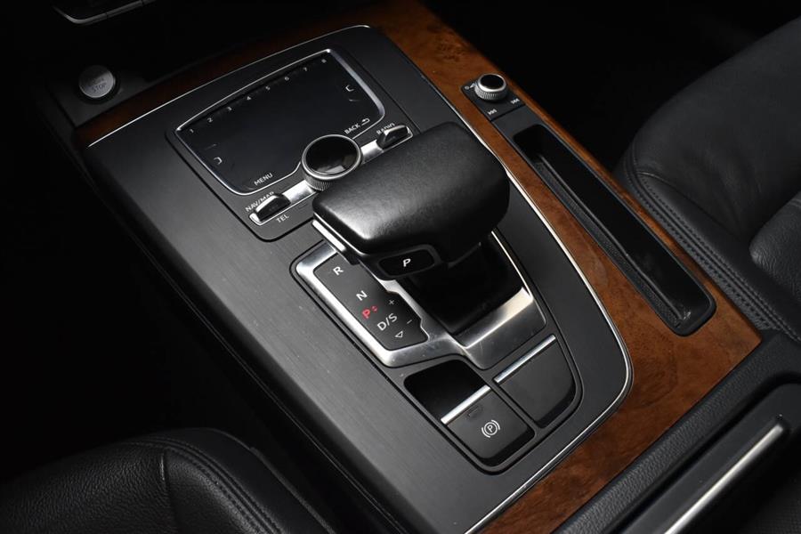 2018 Audi Q5 2.0T Premium Plus, available for sale in Great Neck, New York | Camy Cars. Great Neck, New York 2018 Audi Q5 2.0T Premium Plus, available for sale in Great Neck, New York | Camy Cars. Great Neck, New York