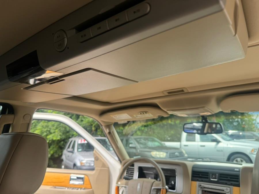 2008 Lincoln Navigator L 4WD 4dr, available for sale in BURLINGTON, New Jersey | Tri States Auto Group. BURLINGTON, New Jersey 2008 Lincoln Navigator L 4WD 4dr, available for sale in BURLINGTON, New Jersey | Tri States Auto Group. BURLINGTON, New Jersey
