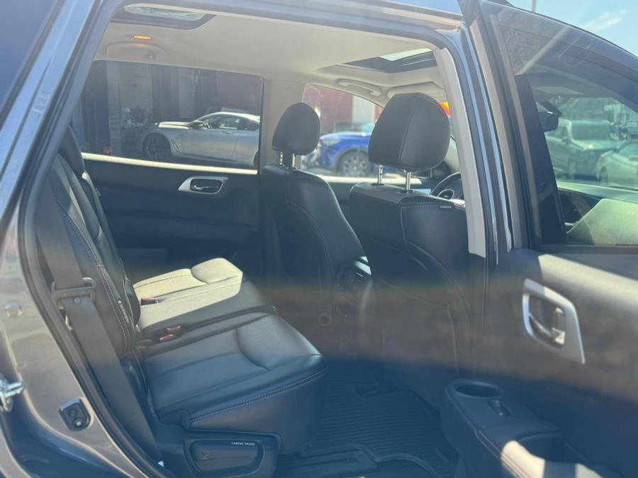 2019 Nissan Pathfinder 4x4 SL, available for sale in Hempstead, New York | VIP Auto Credit Express. Hempstead, New York 2019 Nissan Pathfinder 4x4 SL, available for sale in Hempstead, New York | VIP Auto Credit Express. Hempstead, New York