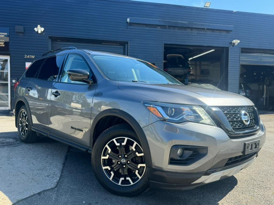 2019 Nissan Pathfinder 4x4 SL, available for sale in Hempstead, New York | VIP Auto Credit Express. Hempstead, New York 2019 Nissan Pathfinder 4x4 SL, available for sale in Hempstead, New York | VIP Auto Credit Express. Hempstead, New York