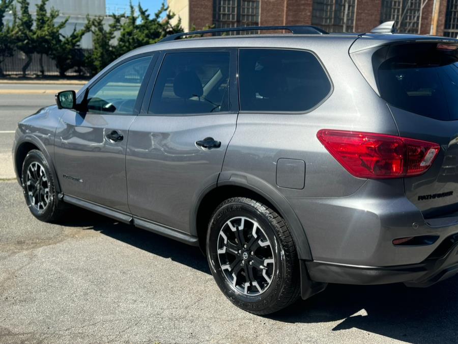 2019 Nissan Pathfinder 4x4 SL, available for sale in Hempstead, New York | VIP Auto Credit Express. Hempstead, New York 2019 Nissan Pathfinder 4x4 SL, available for sale in Hempstead, New York | VIP Auto Credit Express. Hempstead, New York