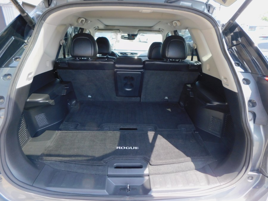 2017 Nissan Rogue AWD SL, available for sale in Lodi, New Jersey | Soliman Motors. Lodi, New Jersey 2017 Nissan Rogue AWD SL, available for sale in Lodi, New Jersey | Soliman Motors. Lodi, New Jersey