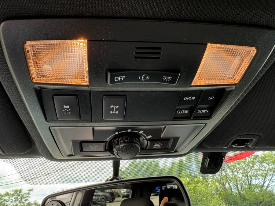 2016 Toyota Tacoma 4WD Double Cab LB V6 AT TRD Off Road (Natl), available for sale in Huntington Station, New York | Huntington Auto Mall. Huntington Station, New York 2016 Toyota Tacoma 4WD Double Cab LB V6 AT TRD Off Road (Natl), available for sale in Huntington Station, New York | Huntington Auto Mall. Huntington Station, New York