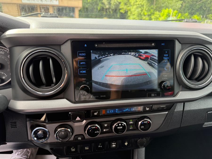2016 Toyota Tacoma 4WD Double Cab LB V6 AT TRD Off Road (Natl), available for sale in Huntington Station, New York | Huntington Auto Mall. Huntington Station, New York 2016 Toyota Tacoma 4WD Double Cab LB V6 AT TRD Off Road (Natl), available for sale in Huntington Station, New York | Huntington Auto Mall. Huntington Station, New York