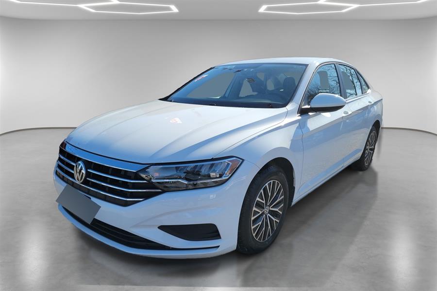 Used 2021 Volkswagen Jetta in Lindenhurst, New York | Power Motor Group. Lindenhurst, New York