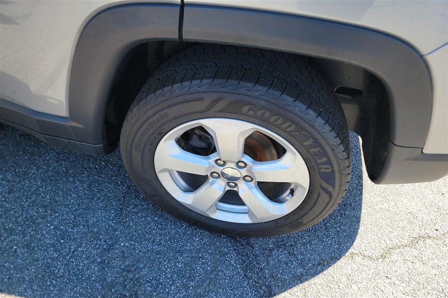 2017 Jeep Compass Latitude 4x4, available for sale in Lindenhurst, New York | Power Motor Group. Lindenhurst, New York 2017 Jeep Compass Latitude 4x4, available for sale in Lindenhurst, New York | Power Motor Group. Lindenhurst, New York