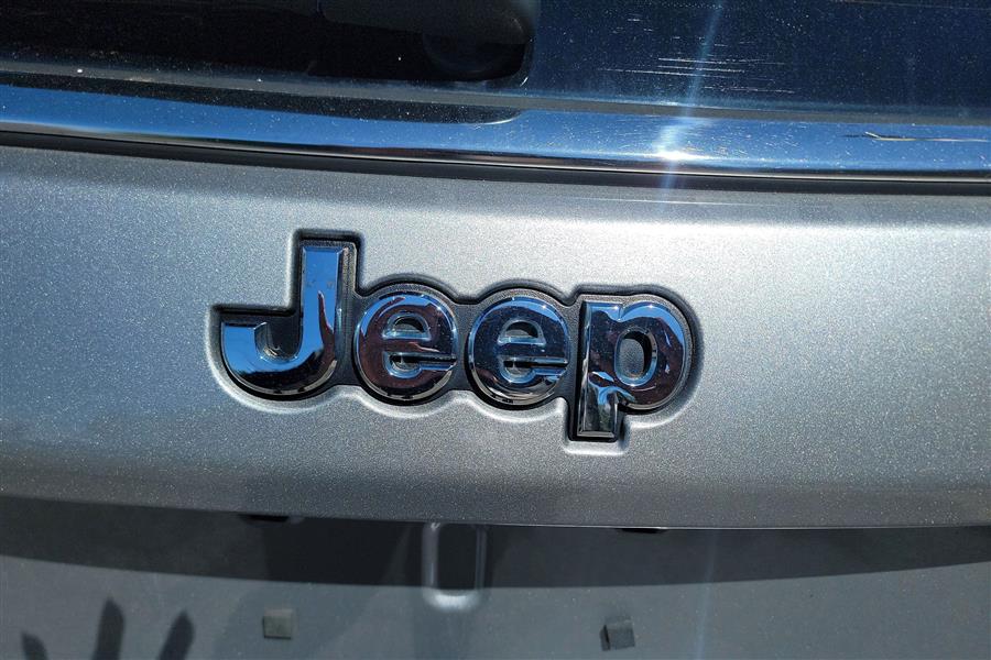2017 Jeep Compass Latitude 4x4, available for sale in Lindenhurst, New York | Power Motor Group. Lindenhurst, New York 2017 Jeep Compass Latitude 4x4, available for sale in Lindenhurst, New York | Power Motor Group. Lindenhurst, New York
