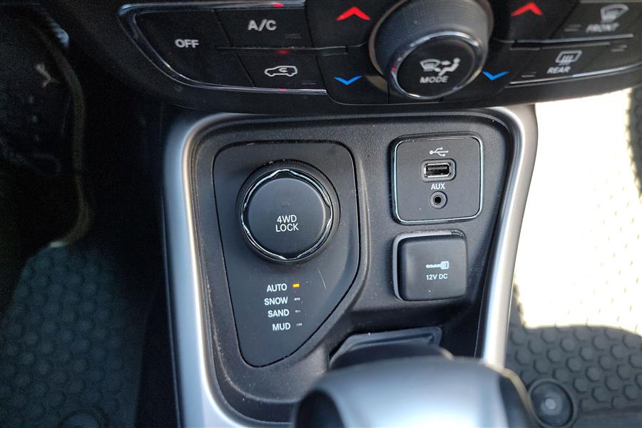 2017 Jeep Compass Latitude 4x4, available for sale in Lindenhurst, New York | Power Motor Group. Lindenhurst, New York 2017 Jeep Compass Latitude 4x4, available for sale in Lindenhurst, New York | Power Motor Group. Lindenhurst, New York