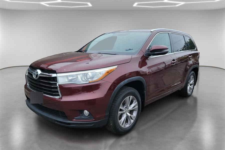 Used 2015 Toyota Highlander in Lindenhurst, New York | Power Motor Group. Lindenhurst, New York