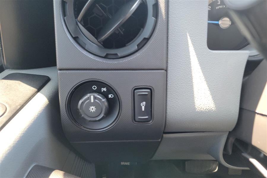 2015 Ford Super Duty F-250 SRW 4WD Crew Cab 156" XL, available for sale in Lindenhurst, New York | Power Motor Group. Lindenhurst, New York 2015 Ford Super Duty F-250 SRW 4WD Crew Cab 156" XL, available for sale in Lindenhurst, New York | Power Motor Group. Lindenhurst, New York