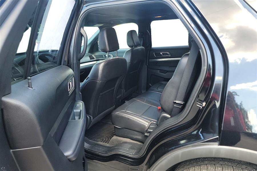 2018 Ford Explorer XLT 4WD, available for sale in Lindenhurst, New York | Power Motor Group. Lindenhurst, New York 2018 Ford Explorer XLT 4WD, available for sale in Lindenhurst, New York | Power Motor Group. Lindenhurst, New York