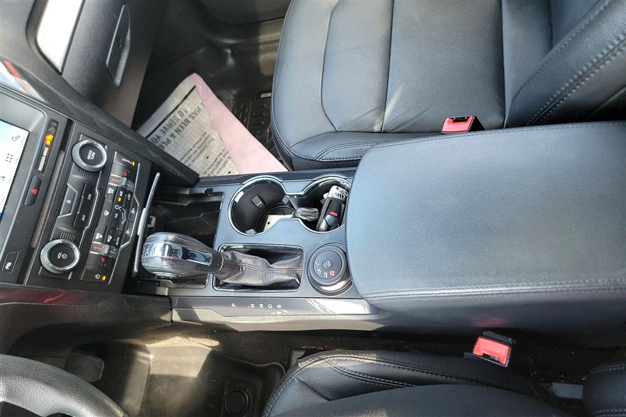 2018 Ford Explorer XLT 4WD, available for sale in Lindenhurst, New York | Power Motor Group. Lindenhurst, New York 2018 Ford Explorer XLT 4WD, available for sale in Lindenhurst, New York | Power Motor Group. Lindenhurst, New York