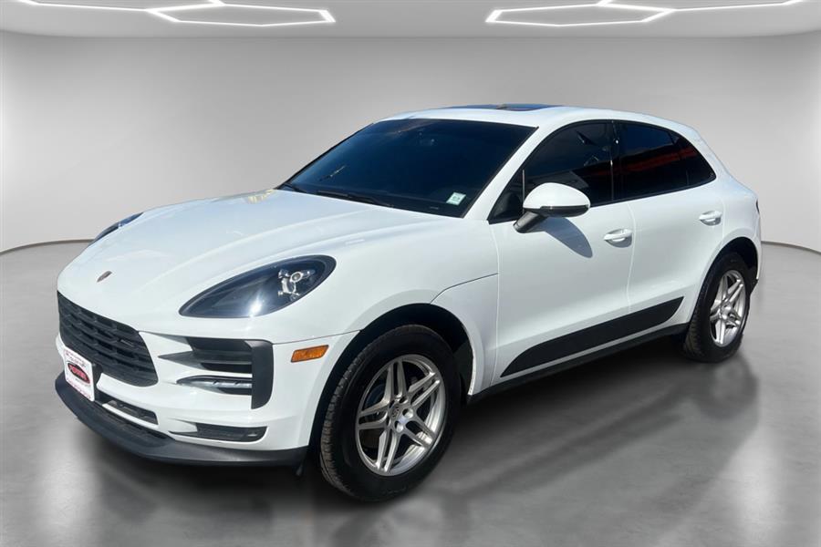 Used 2020 Porsche Macan in Lindenhurst, New York | Power Motor Group. Lindenhurst, New York