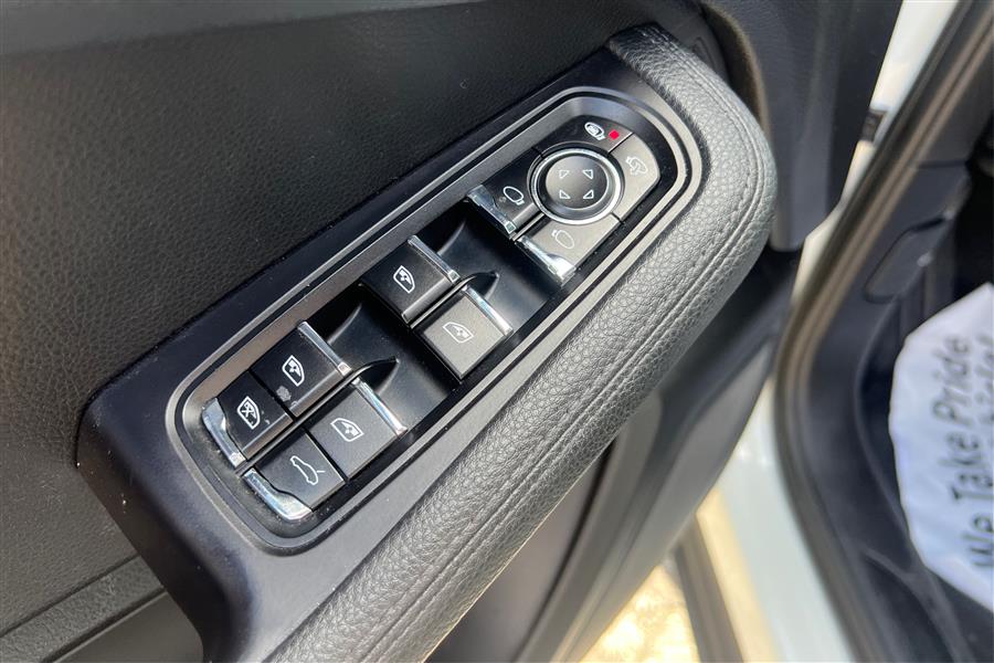 2020 Porsche Macan photo 32