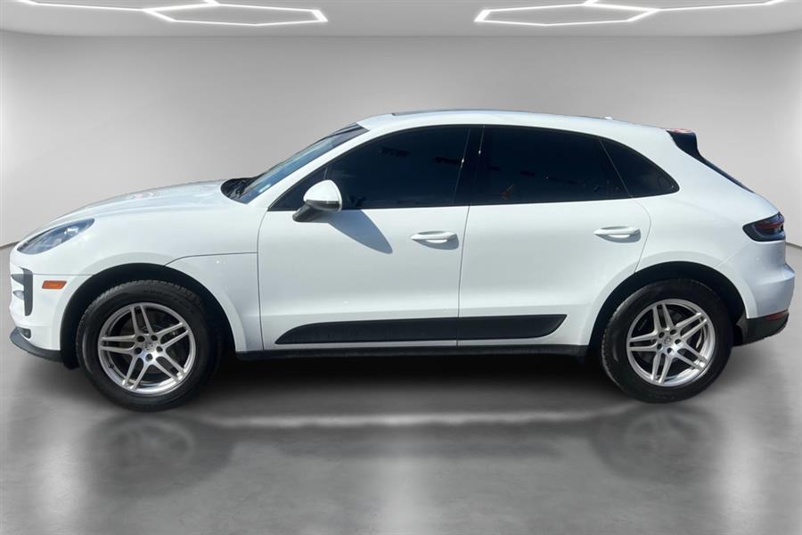 2020 Porsche Macan photo 7